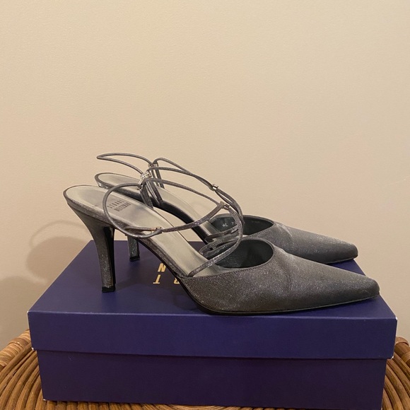 Stuart Weitzman Pewter Pointed Heels - Picture 3 of 6